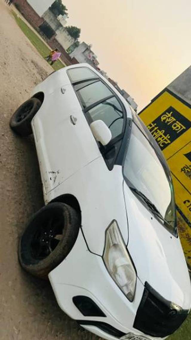 https://images10.gaadi.com/usedgaadi-sellcar/UsedCar/0120afdf-3e6e-46ff-9f90-637e67438ca5/403712d9-89cf-4ee7-ba66-f707e62b88c4.jpg?imwidth=6402