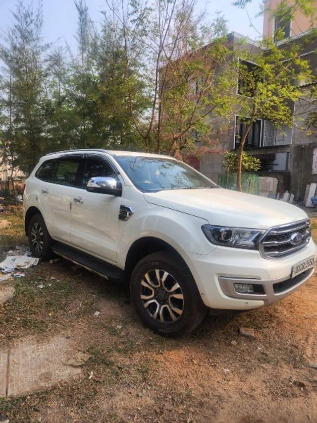 https://images10.gaadi.com/usedgaadi-sellcar/UsedCar/01877f0b-5a44-4f5b-ba79-0178351504e3/929bdcfb-a28a-4136-bbc2-4c78231d31ea.jpeg?imwidth=6400