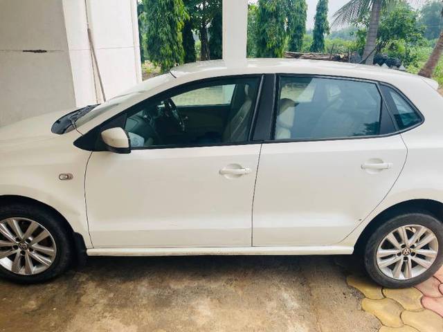 https://images10.gaadi.com/usedgaadi-sellcar/UsedCar/018d22fa-dae2-4452-a4a9-df5ddf6c8da0/5bffbbef-f66f-4939-b5f5-3f3977599157.jpg?imwidth=6402