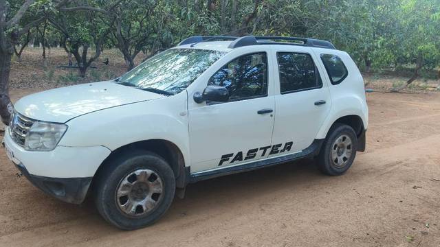 https://images10.gaadi.com/usedgaadi-sellcar/UsedCar/01ede034-9606-474e-8f47-ae3ea45b6d50/e088ad71-dabd-4eb3-9796-1c872cd42bd9.jpg?imwidth=6402