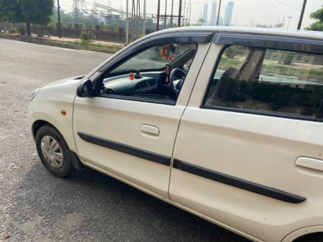 https://images10.gaadi.com/usedgaadi-sellcar/UsedCar/01ee3fe1-26be-46c6-874f-90e65b93b482/c239746e-48c4-4880-882f-ed3e75e71e2e.jpeg?imwidth=6402