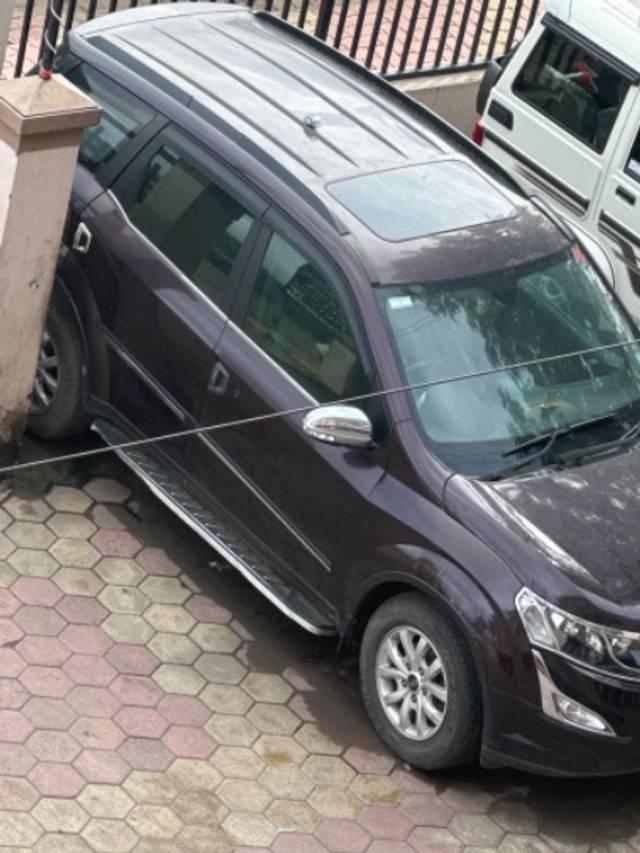 https://images10.gaadi.com/usedgaadi-sellcar/UsedCar/01f17e10-4695-47d1-a1eb-19c91a09f4b2/44143011-99d4-4f45-9e0e-95913e1cb79f.jpg?imwidth=6400