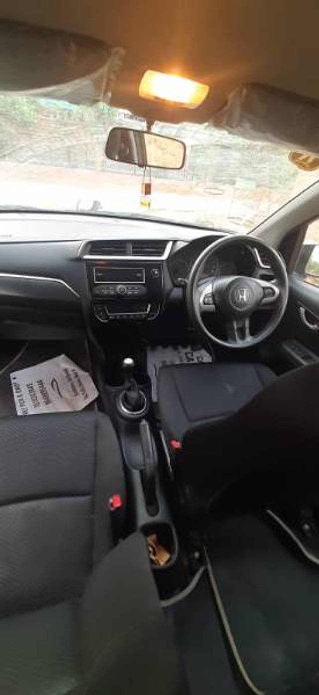 https://images10.gaadi.com/usedgaadi-sellcar/UsedCar/021d5199-d1b8-430e-b4f0-e45a5f6e5f82/c6b61e5e-a98e-4060-b869-159fa22bdb9c.jpg?imwidth=6402