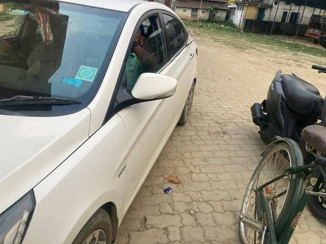 https://images10.gaadi.com/usedgaadi-sellcar/UsedCar/022d2e0a-3932-4f52-af1e-5ea277c91a24/46597d20-ab48-485b-8bcf-cb96437a58ef.jpeg?imwidth=6402