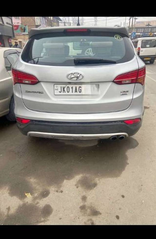 https://images10.gaadi.com/usedgaadi-sellcar/UsedCar/022e200a-32da-484b-a68b-86ca5bb3e0da/845fcdd0-32db-4b88-8e0f-48d7cba2da3d.jpg?imwidth=6400