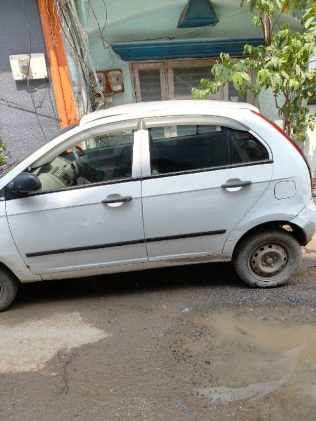 https://images10.gaadi.com/usedgaadi-sellcar/UsedCar/025659dd-16a4-43cf-b49a-65c43e49d3f0/c9bf4ed8-7656-4891-9b7a-274bca79a3c6.jpg?imwidth=6402