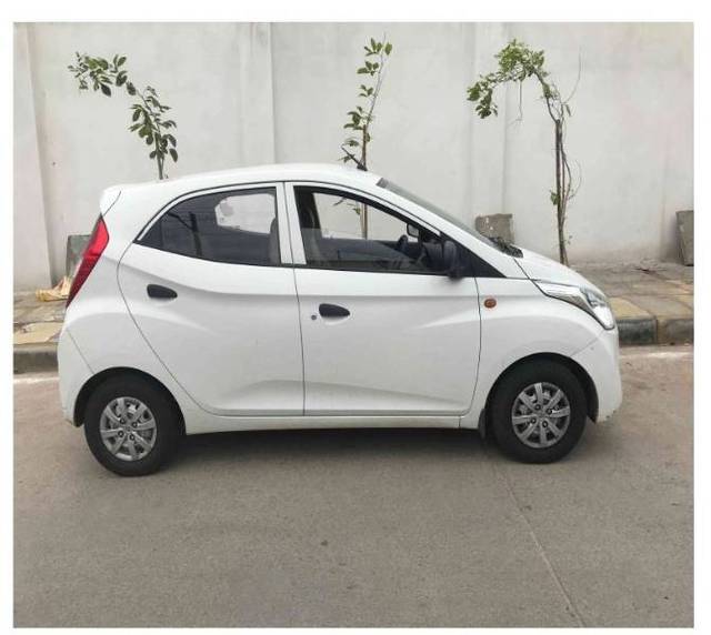 https://images10.gaadi.com/usedgaadi-sellcar/UsedCar/02720482-3d5e-4dd1-8ca8-faa3de64b4d0/d526f997-83ee-4ca0-b28b-1ffda70d053d.jpg?imwidth=6401