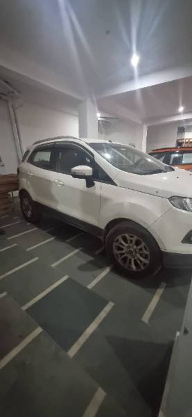 https://images10.gaadi.com/usedgaadi-sellcar/UsedCar/0282f3ec-0d15-4731-bbf5-863e622d1ad5/4b8103c6-61ee-4bd7-8352-8970f2aeb7a0.jpg?imwidth=6402