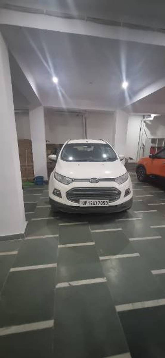 https://images10.gaadi.com/usedgaadi-sellcar/UsedCar/0282f3ec-0d15-4731-bbf5-863e622d1ad5/7d424f09-18f8-439f-bf1a-df5d11a20859.jpg?imwidth=6400