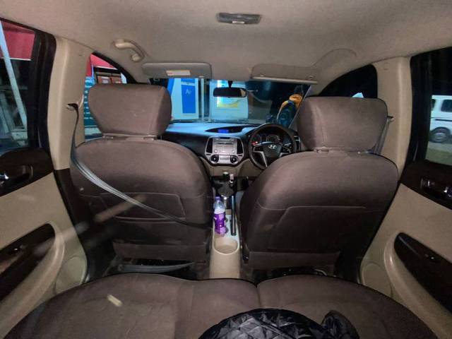 https://images10.gaadi.com/usedgaadi-sellcar/UsedCar/02a0137a-1f32-4179-afd4-57dd5cfd3676/5670808c-34de-43d6-bee8-23ecf21c6550.jpg?imwidth=6402