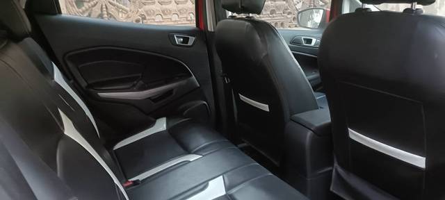 https://images10.gaadi.com/usedgaadi-sellcar/UsedCar/034765c5-e762-4e48-ab69-f2ebe66592e8/6d34bfcb-d475-4433-bd20-586a021070a6.jpg?imwidth=6401