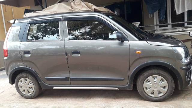 https://images10.gaadi.com/usedgaadi-sellcar/UsedCar/03b8844c-6338-488e-80bd-355b29b7cdb8/893b74ca-fab2-4dee-9184-8f254a6f96bf.jpg?imwidth=6401