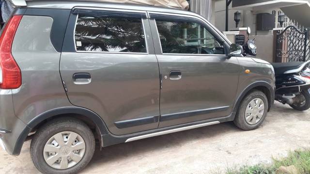 https://images10.gaadi.com/usedgaadi-sellcar/UsedCar/03b8844c-6338-488e-80bd-355b29b7cdb8/a17a14d5-e8a4-4111-8330-c4c8e9a58cf7.jpg?imwidth=6402