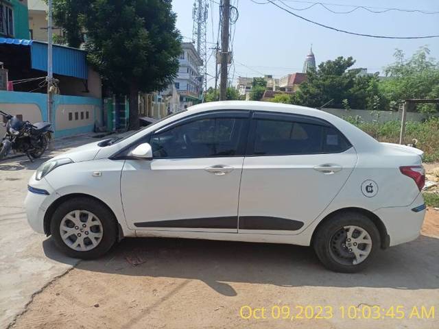 https://images10.gaadi.com/usedgaadi-sellcar/UsedCar/03c5e1dd-9a0f-4b5a-8ce7-d14e0caeb289/0cea2fbd-b603-4d23-aac3-a5c4948913e6.jpg?imwidth=6402