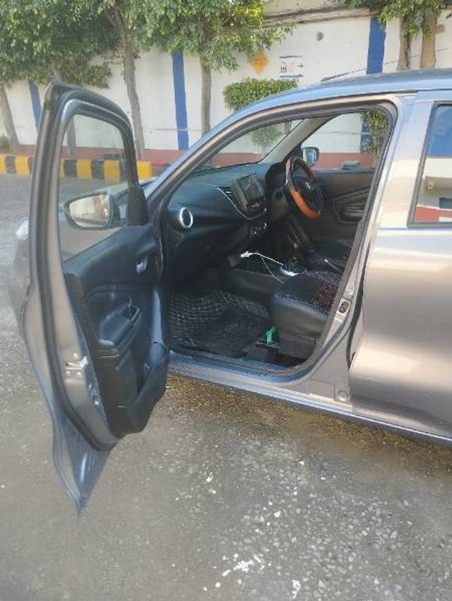 https://images10.gaadi.com/usedgaadi-sellcar/UsedCar/03e9aef9-8190-4814-ba09-806ea54a4447/41f5a385-97cf-4454-a710-486bd052b41e.jpg?imwidth=6401