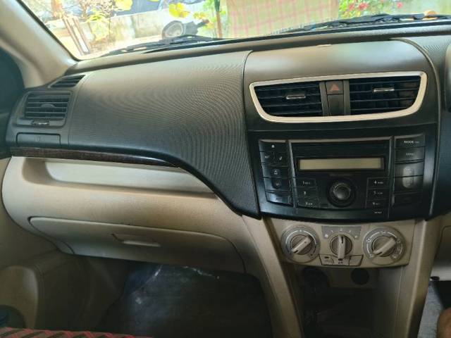 https://images10.gaadi.com/usedgaadi-sellcar/UsedCar/04076088-f798-44e0-b9b8-9dd0be8ae530/b6cd0bf0-b941-4fe3-9d61-20c0d0b8d78e.jpg?imwidth=6402