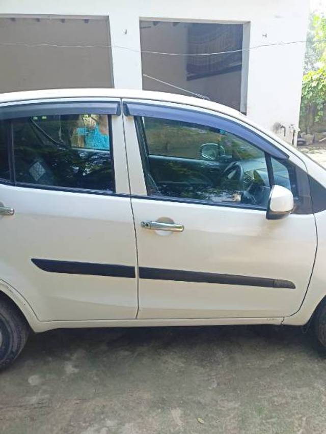 https://images10.gaadi.com/usedgaadi-sellcar/UsedCar/0408502e-fc08-4d74-ab9d-43c479d47267/023455e9-4458-4704-b042-162e2730d9e5.jpg?imwidth=6401