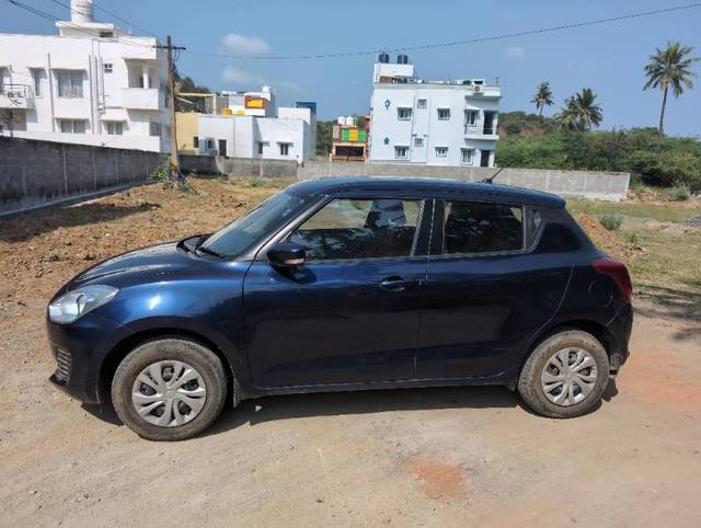 https://images10.gaadi.com/usedgaadi-sellcar/UsedCar/0424ae69-0f35-475c-9694-e35149d4f305/8ffd01f4-a2ce-44f3-aabb-2bc8c450a388.jpg?imwidth=6402