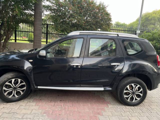https://images10.gaadi.com/usedgaadi-sellcar/UsedCar/043131df-db3b-4cf6-b77f-705ac511485f/3059a9cf-8f11-4e1c-a4b3-d5817fb3607d.jpeg?imwidth=6400