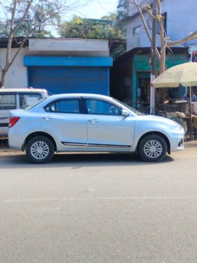 https://images10.gaadi.com/usedgaadi-sellcar/UsedCar/04782dfe-5c28-4658-b53c-52e105bbfca7/b353f737-b289-4b9b-869a-ee76b7d1f04b.jpg?imwidth=6401