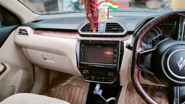 https://images10.gaadi.com/usedgaadi-sellcar/UsedCar/04789e44-ed2c-4207-a4ff-29173b988c9b/9f2430f8-59bc-4ea5-9c4a-858eda1217eb.jpg?imwidth=6400