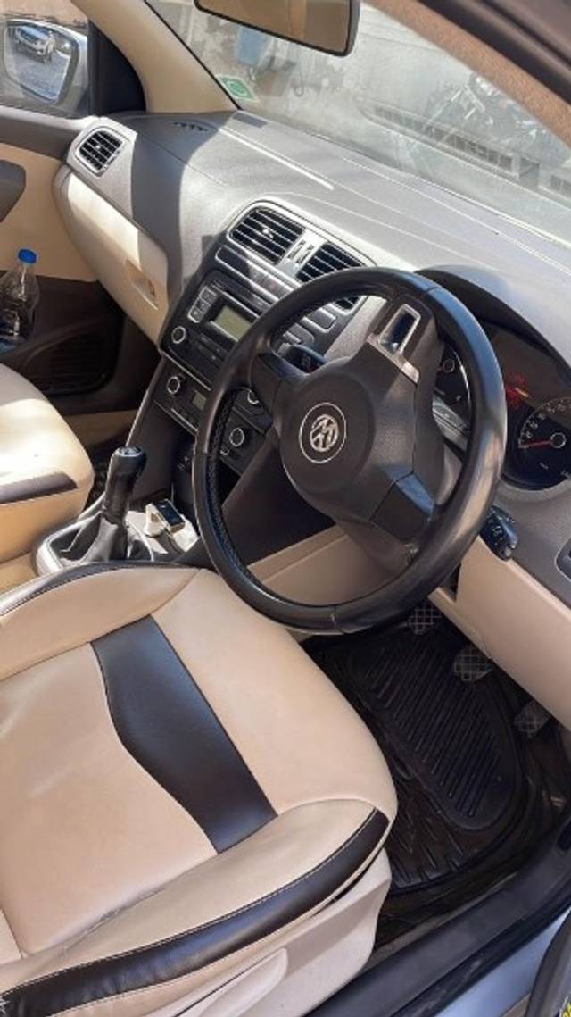 https://images10.gaadi.com/usedgaadi-sellcar/UsedCar/04c4215e-a40c-4637-9dfd-b51275168eab/9684d7a2-2fba-4c6a-b28c-bff4185558a6.jpeg?imwidth=6402