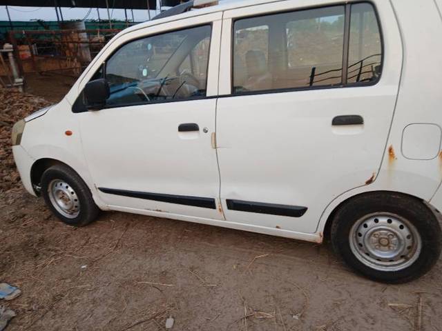 https://images10.gaadi.com/usedgaadi-sellcar/UsedCar/04e42262-09cf-4ccd-b3d8-831263085528/4c5ee25d-6c74-4993-8a1d-0212acdce785.jpg?imwidth=6401