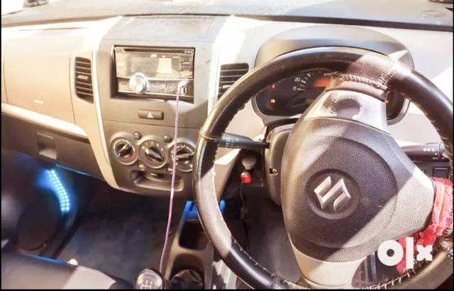 https://images10.gaadi.com/usedgaadi-sellcar/UsedCar/05131a5d-0aa0-40c5-9c5e-d3c2db95e656/3d978a33-d4b0-40ff-869d-1c3f2e36737c.jpg?imwidth=6402
