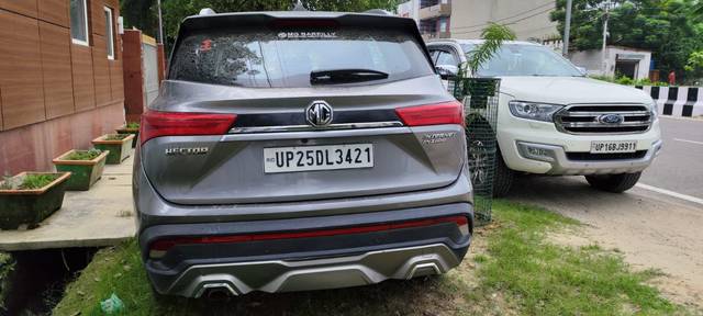 https://images10.gaadi.com/usedgaadi-sellcar/UsedCar/054a3e00-20e5-4000-861a-8a113ca08d9e/edfd579c-00eb-4ecc-9eed-37d8cb8a2fc0.jpeg?imwidth=6401