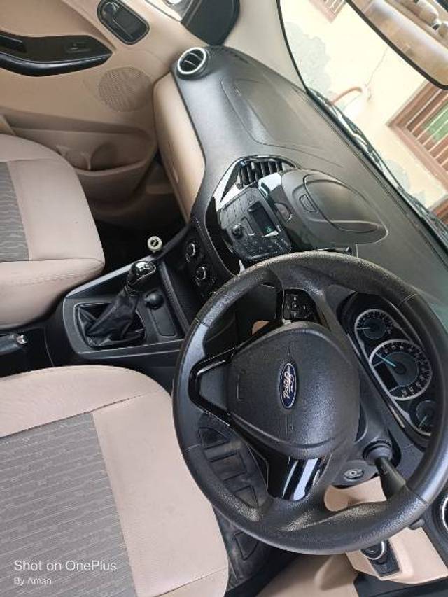 https://images10.gaadi.com/usedgaadi-sellcar/UsedCar/054f1634-2d1a-440f-8d9b-0f91b2b1cb4e/2968025f-dc6b-4249-8bc7-9281c00db469.jpg?imwidth=6402