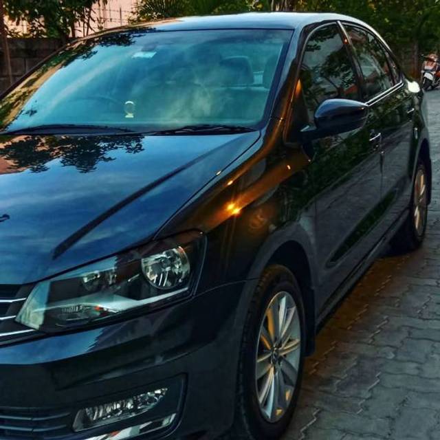 https://images10.gaadi.com/usedgaadi-sellcar/UsedCar/0551cd27-0090-47d1-8522-2e25af18319b/44a41788-84e3-4155-8fb3-0fa7acbc4dd5.jpg?imwidth=6400