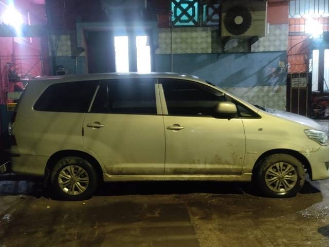 https://images10.gaadi.com/usedgaadi-sellcar/UsedCar/0554d0fe-77d6-4bb8-a079-d23fbaded9c7/487dca97-3b15-4e32-a3c3-c8b40e8c0eb3.jpeg?imwidth=6401