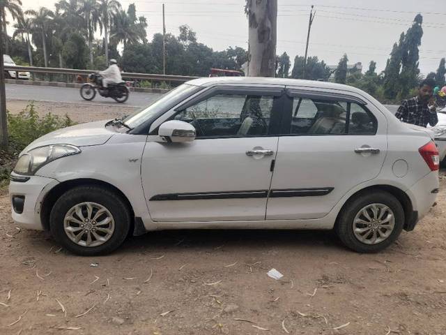 https://images10.gaadi.com/usedgaadi-sellcar/UsedCar/05cb8d87-b22e-4974-8d9f-7f756f2ac8aa/d4e9a1a5-561c-4b49-8360-f103c1c97bbd.jpg?imwidth=6401