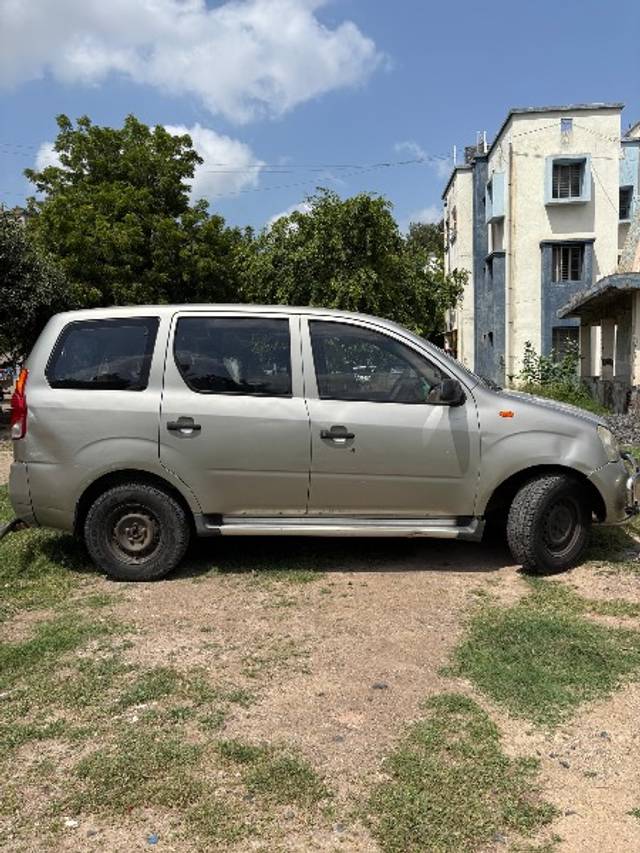 https://images10.gaadi.com/usedgaadi-sellcar/UsedCar/063f25cd-87a6-4839-8ce6-35a997208910/be71ea08-c75b-43a0-8071-fbaa29aae48f.jpg?imwidth=6401