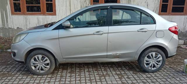 https://images10.gaadi.com/usedgaadi-sellcar/UsedCar/064b47e7-9ac7-4c92-8632-19116b46116d/47c1d82b-c059-4261-8d5e-61286906aeed.jpg?imwidth=6402