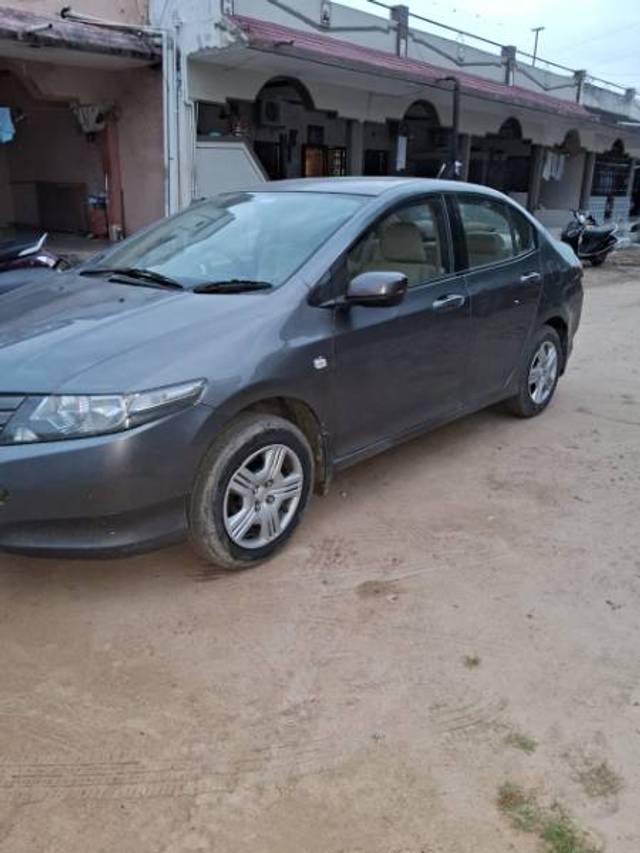 https://images10.gaadi.com/usedgaadi-sellcar/UsedCar/0692f4d0-c0ca-4be8-a69d-2ace9e9abfe0/f3bac2d0-609d-426f-bb23-c14ca911e9f2.jpg?imwidth=6400