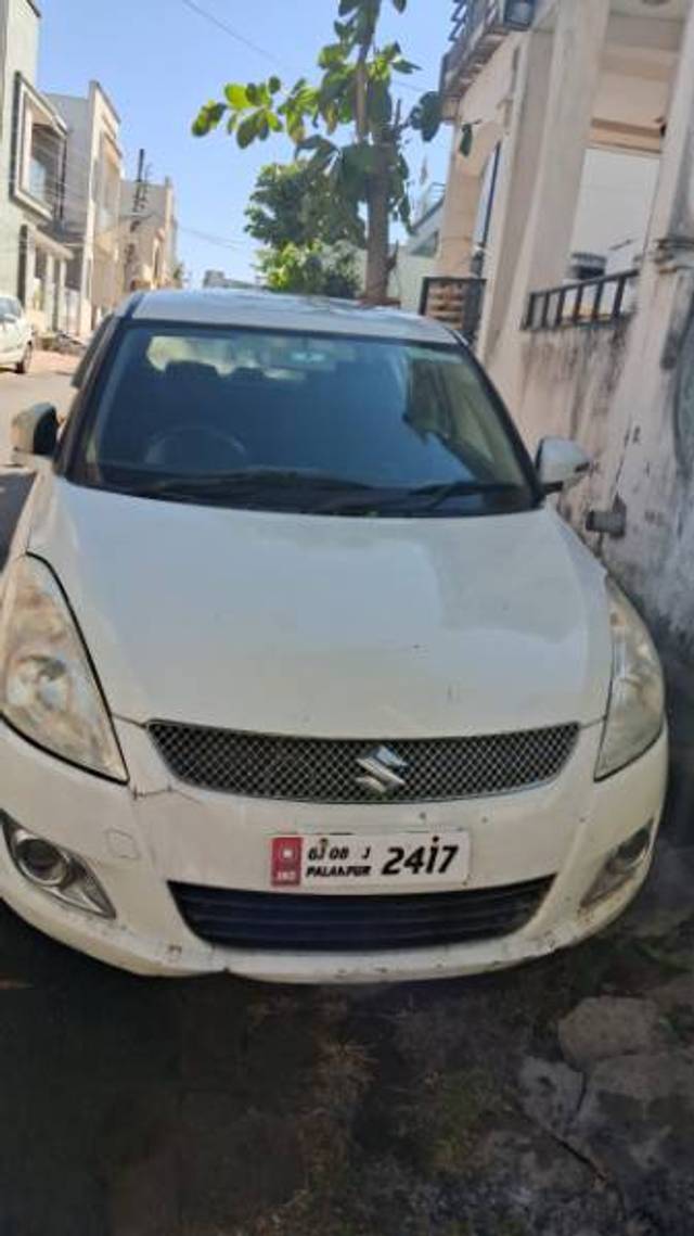 https://images10.gaadi.com/usedgaadi-sellcar/UsedCar/06a60634-2f0a-436c-9945-a4644628c08c/881d11f4-e4f2-4a69-9529-947eeea54537.jpg?imwidth=6400