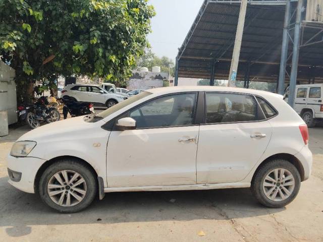 https://images10.gaadi.com/usedgaadi-sellcar/UsedCar/06cee90e-cc86-454f-bde5-242e5c1d944a/7d26b813-c874-4ad3-8166-8e44df70bb27.jpg?imwidth=6402