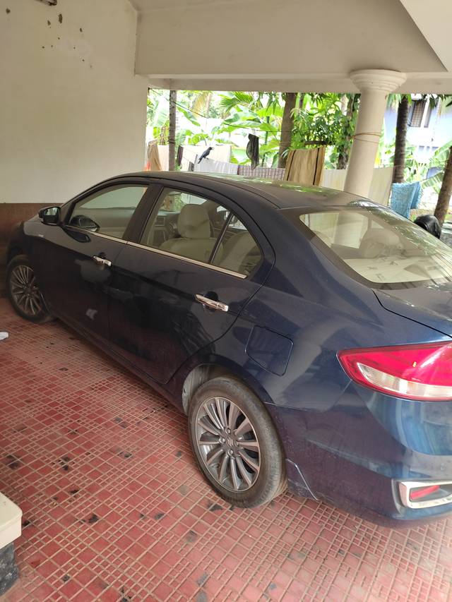 https://images10.gaadi.com/usedgaadi-sellcar/UsedCar/078d6c00-dc90-41d3-a472-166c5ba32435/2035baec-32c0-4718-b367-221b67426f89.jpg?imwidth=6402