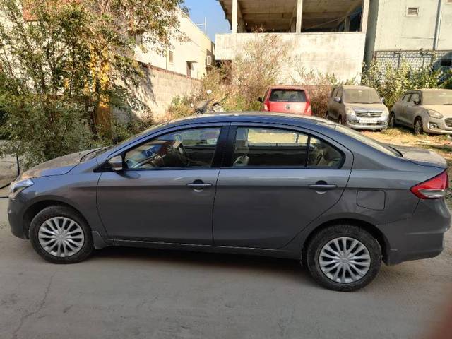 https://images10.gaadi.com/usedgaadi-sellcar/UsedCar/07a923e6-649f-43de-acc2-d94e3ec4f046/78697673-49e1-4b92-af12-b98af6909886.jpg?imwidth=6402