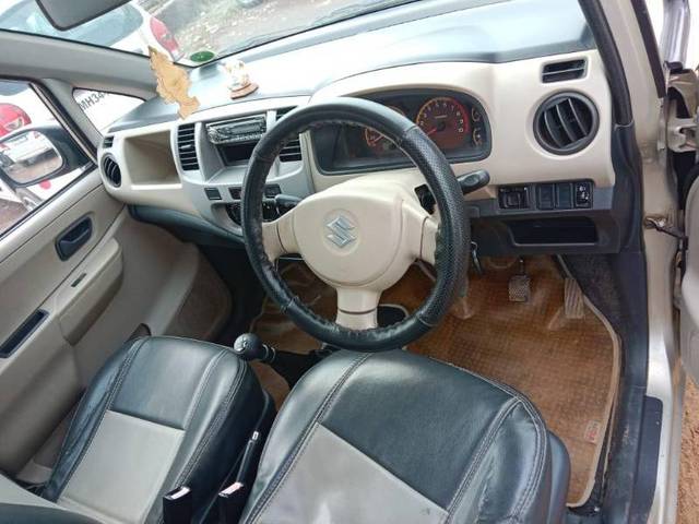 https://images10.gaadi.com/usedgaadi-sellcar/UsedCar/0802bbcc-c905-442c-8ff0-313fcc51a9f1/5d74b2b4-fbb1-4a92-ac3c-6a9a18f716cb.jpg?imwidth=6402