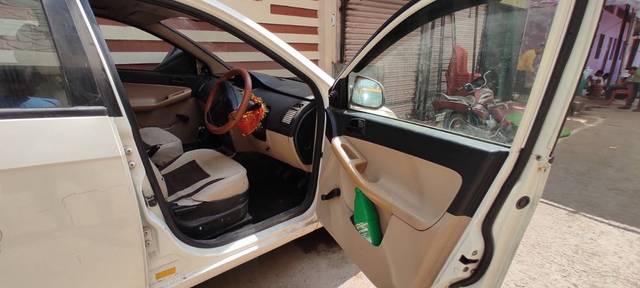 https://images10.gaadi.com/usedgaadi-sellcar/UsedCar/0838d86c-3b06-4c9d-96dc-91a01af377c1/e742ca6b-4316-45cd-bdc6-7d32a306ea7e.jpg?imwidth=6402