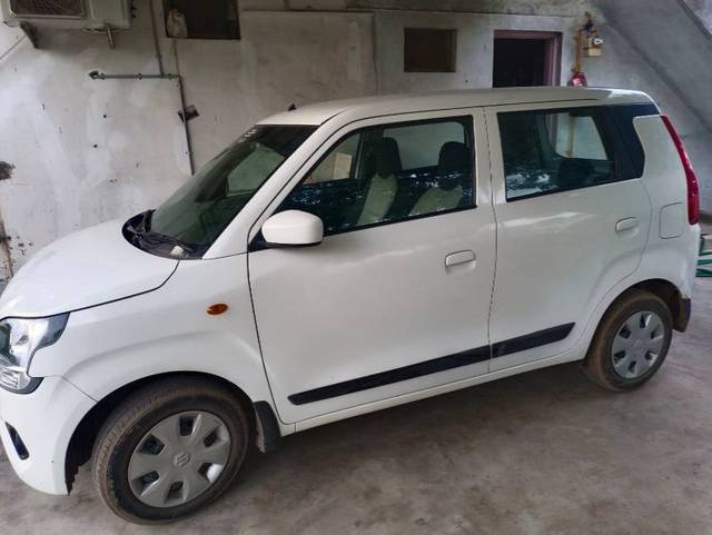 https://images10.gaadi.com/usedgaadi-sellcar/UsedCar/0839b45a-5920-4e9a-9674-2c74b50c7888/93f80aee-1439-446f-b74f-80ac655fc14c.jpg?imwidth=6400