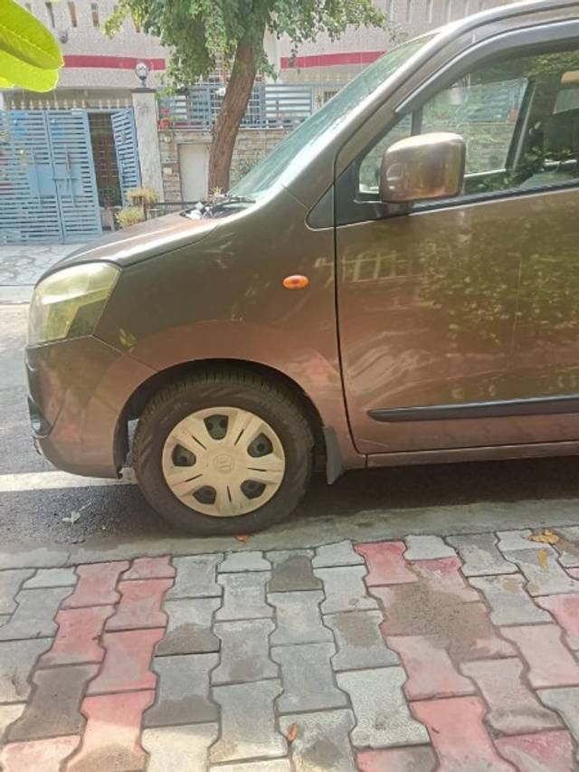 https://images10.gaadi.com/usedgaadi-sellcar/UsedCar/08679f73-5450-4fce-b26d-ca45e9cba0ab/876839b7-b6c6-4724-b508-da9362571742.jpeg?imwidth=6400