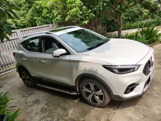 https://images10.gaadi.com/usedgaadi-sellcar/UsedCar/086938fc-b458-47af-b9e1-2f054b8f55d1/426fd7fd-14e1-4389-a23a-dab3f93a5283.jpg?imwidth=6401