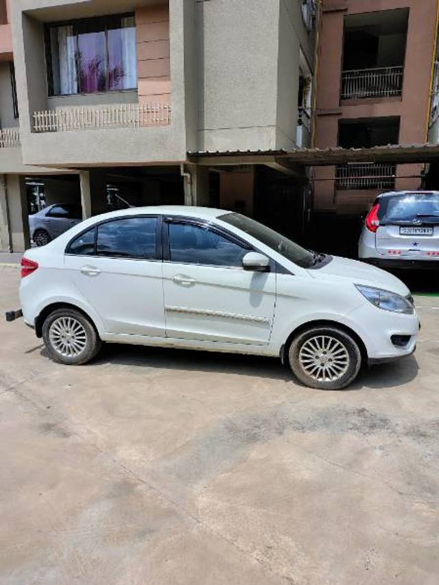 https://images10.gaadi.com/usedgaadi-sellcar/UsedCar/087e314f-3434-4b3c-a948-a86399b09d95/f7883aeb-20f6-439c-af86-144f32882266.jpg?imwidth=6401