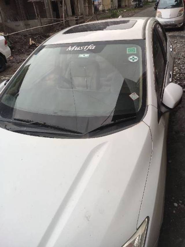 https://images10.gaadi.com/usedgaadi-sellcar/UsedCar/08d8a46f-165e-468c-9ef2-8f80cde33219/f065e716-049d-412e-89d7-faee7995aa80.jpg?imwidth=6400