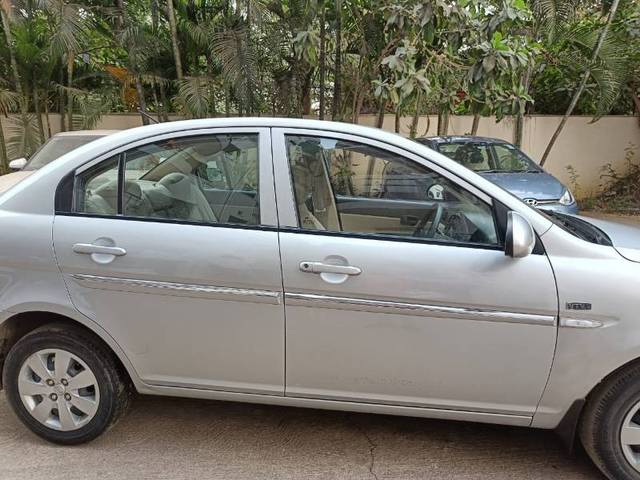 https://images10.gaadi.com/usedgaadi-sellcar/UsedCar/08f4baac-2ca2-4020-8e41-8a54ac24927a/ce2243f1-0b30-4e42-b59d-e7801838870f.jpg?imwidth=6401