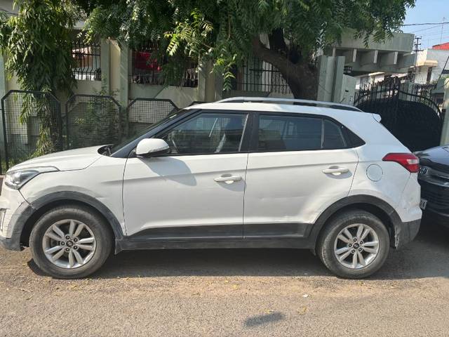 https://images10.gaadi.com/usedgaadi-sellcar/UsedCar/0914d574-e2e3-45a1-b07c-0ece33ef147b/48fae3fa-9b79-444a-ab24-166dc2836373.jpg?imwidth=6400