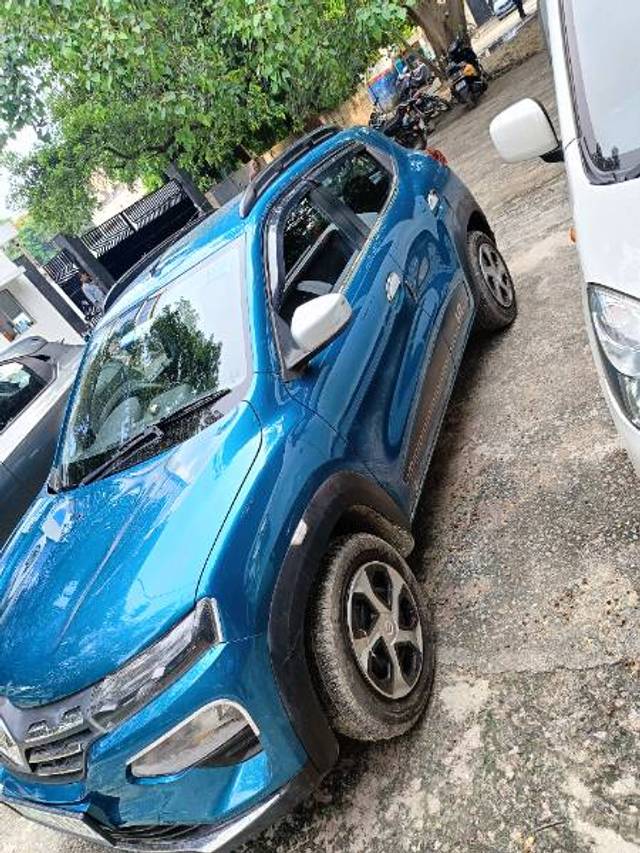 https://images10.gaadi.com/usedgaadi-sellcar/UsedCar/092ed636-4151-48ff-bd88-c8c0c3ba9f39/2b08d00f-5688-4a13-b921-3cc6955a2f28.jpg?imwidth=6402